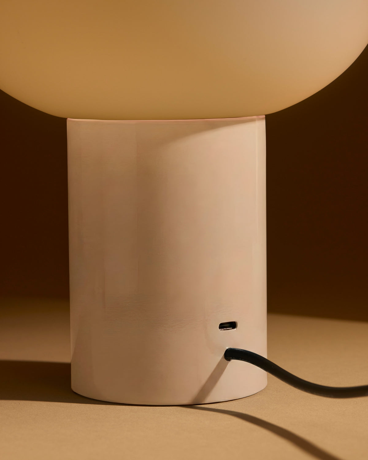 Ivy Oval Globe Table Lamp