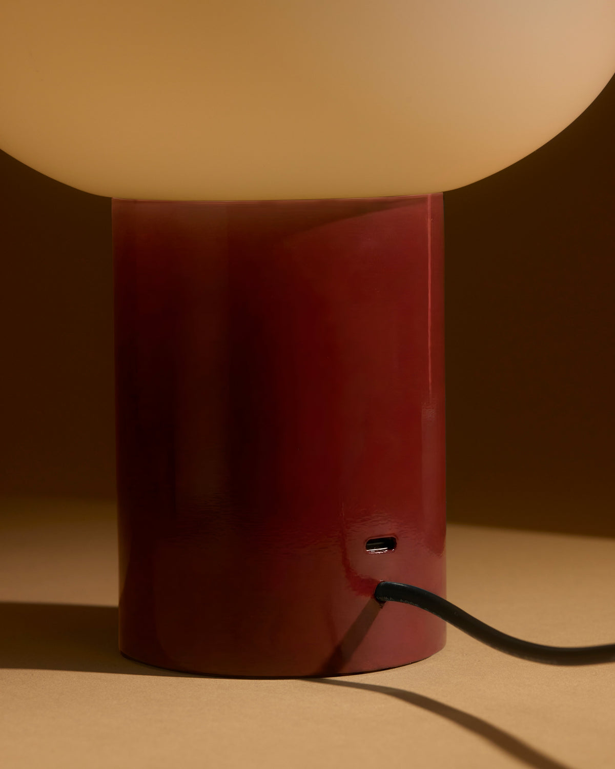 Ivy Oval Globe Table Lamp