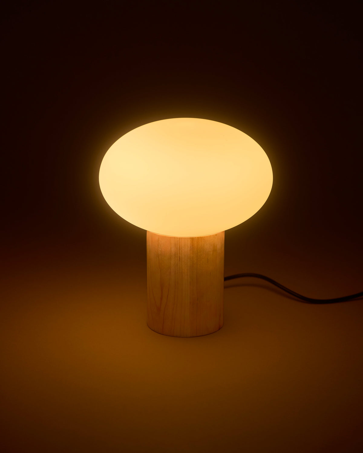 Ivy Oval Globe Table Lamp