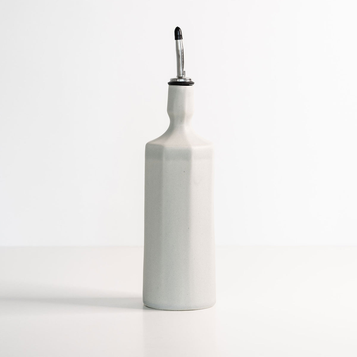 Elixir Porcelain Oil Dispenser — Smoke Grey